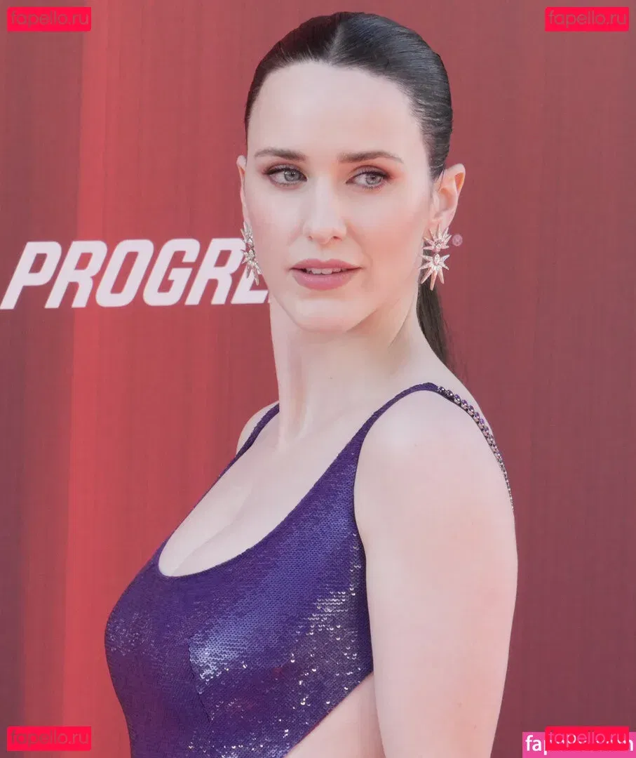 Rachel Brosnahan Onlyfans Photo Gallery 