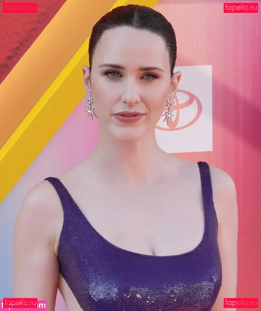 Rachel Brosnahan Onlyfans Photo Gallery 