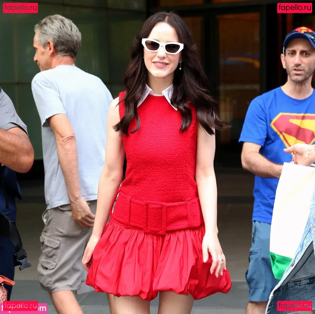 Rachel Brosnahan Onlyfans Photo Gallery 