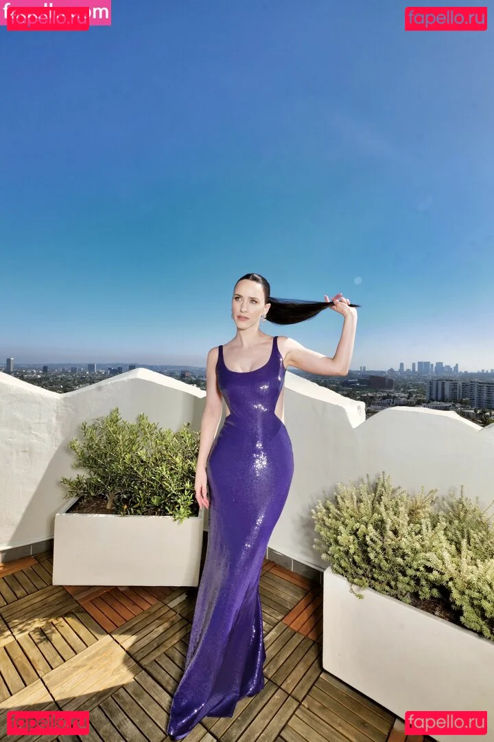 Rachel Brosnahan Onlyfans Photo Gallery 