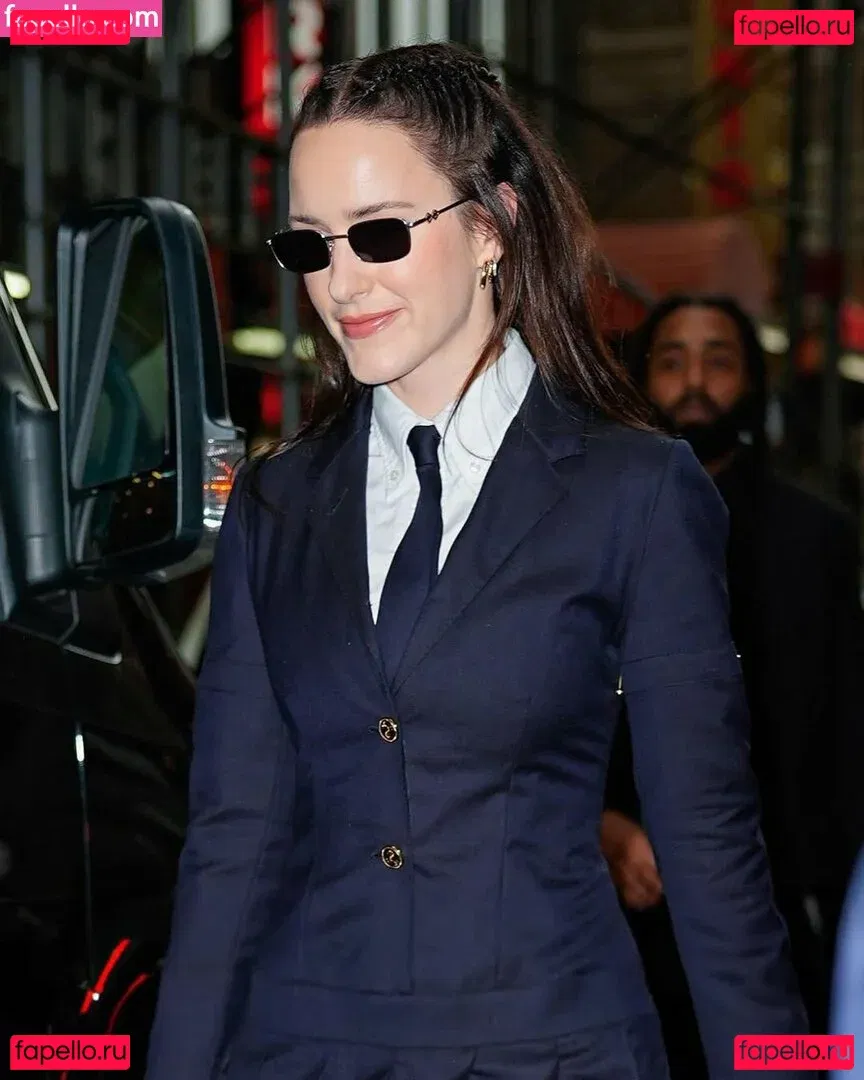 Rachel Brosnahan Onlyfans Photo Gallery 