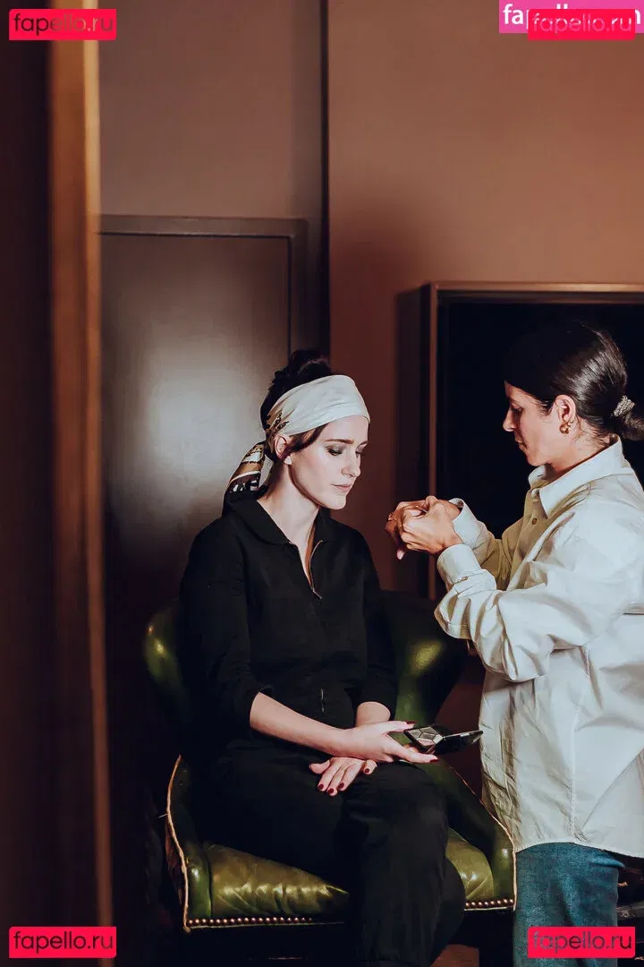 Rachel Brosnahan Onlyfans Photo Gallery 