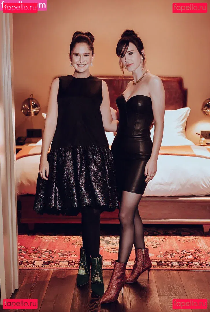 Rachel Brosnahan Onlyfans Photo Gallery 