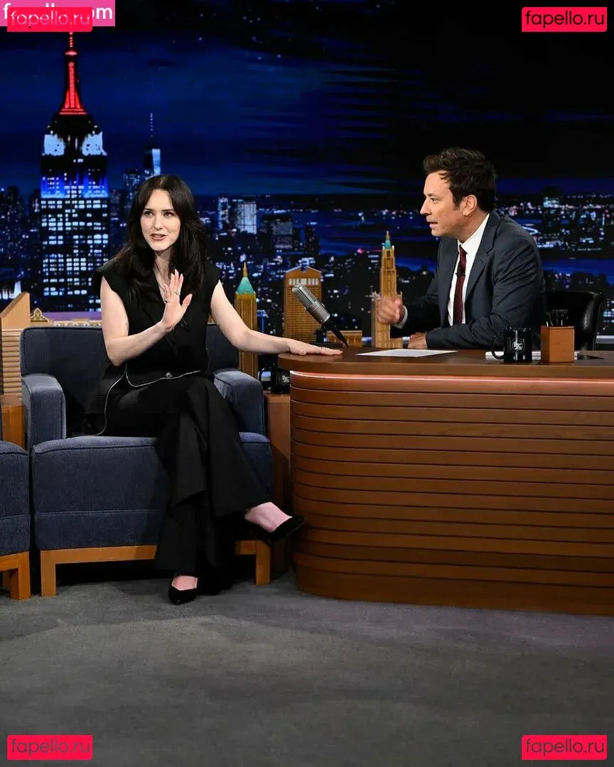 Rachel Brosnahan Onlyfans Photo Gallery 