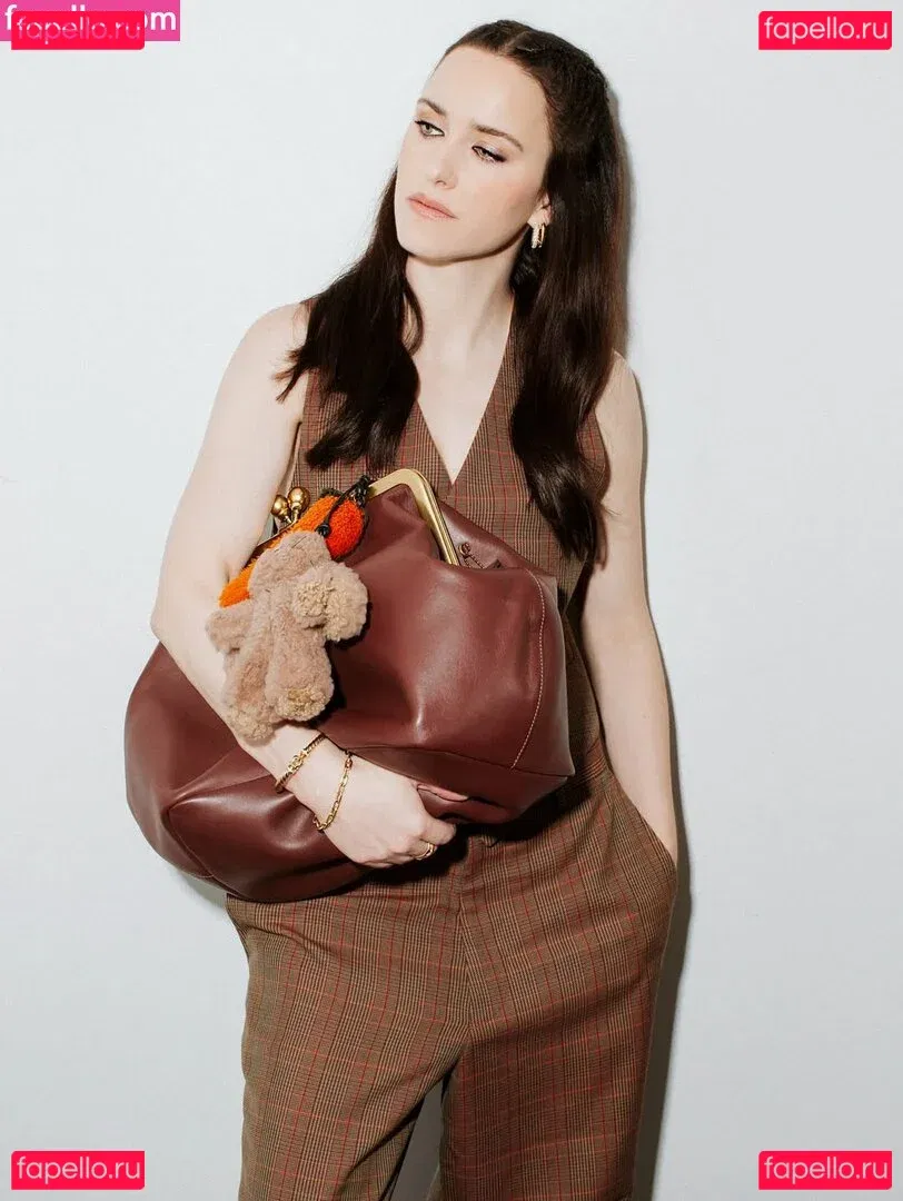 Rachel Brosnahan Onlyfans Photo Gallery 
