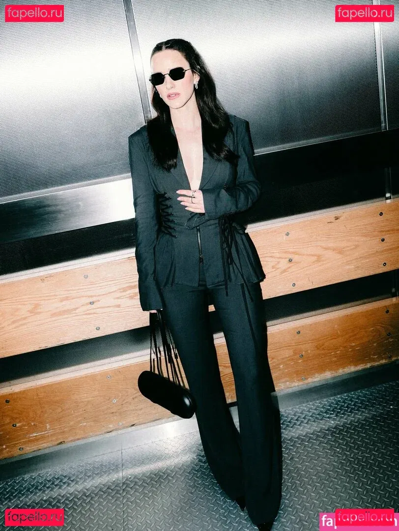 Rachel Brosnahan Onlyfans Photo Gallery 