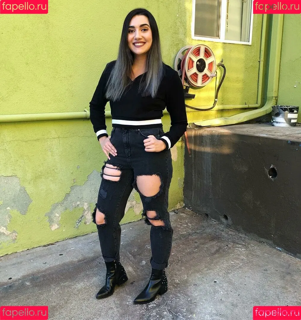 Safiya Nygaard Onlyfans Photo Gallery 