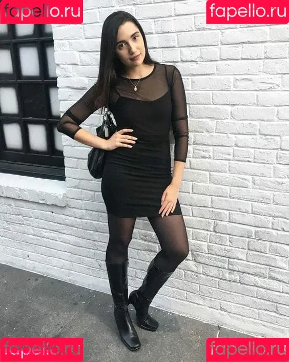 Safiya Nygaard Onlyfans Photo Gallery 