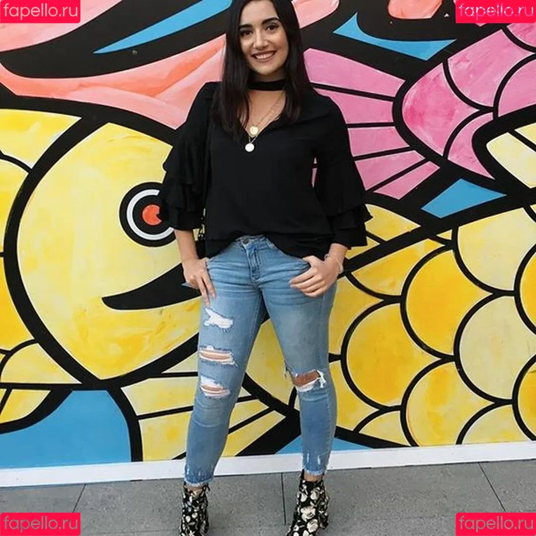 Safiya Nygaard Onlyfans Photo Gallery 
