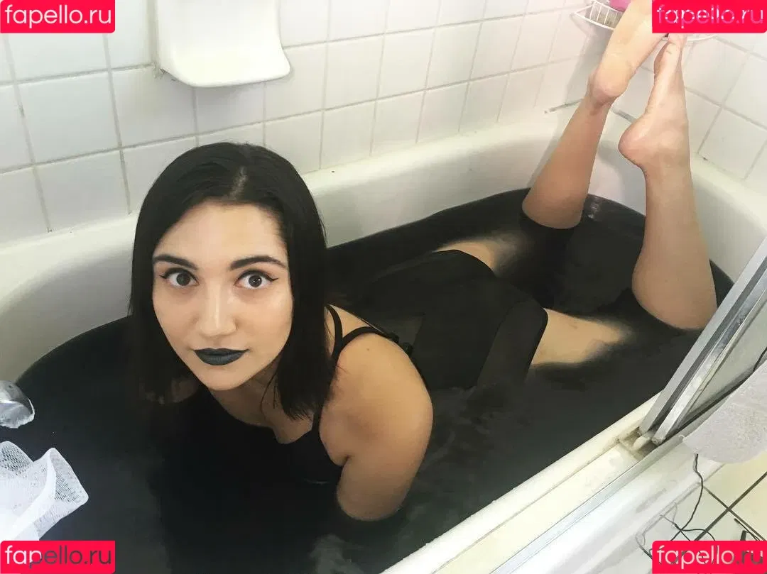 Safiya Nygaard Onlyfans Photo Gallery 