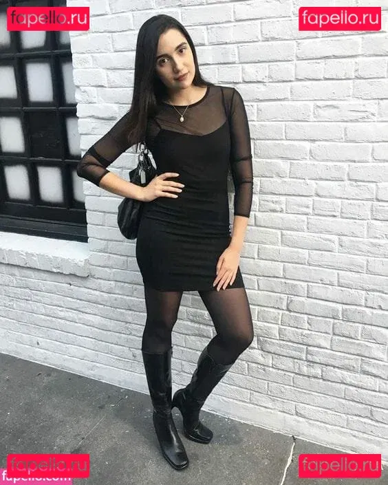 Safiya Nygaard Onlyfans Photo Gallery 