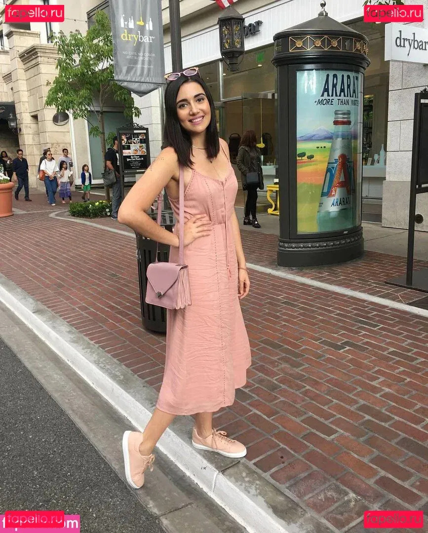 Safiya Nygaard Onlyfans Photo Gallery 