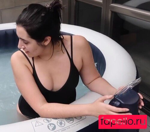 Safiya Nygaard Nude Onlyfans Photo 14
