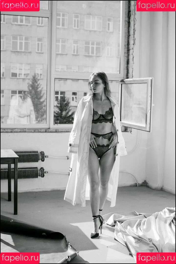 ineedmary Onlyfans Photo Gallery 