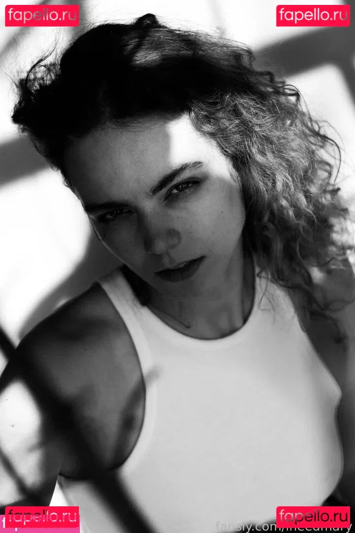 ineedmary Onlyfans Photo Gallery 