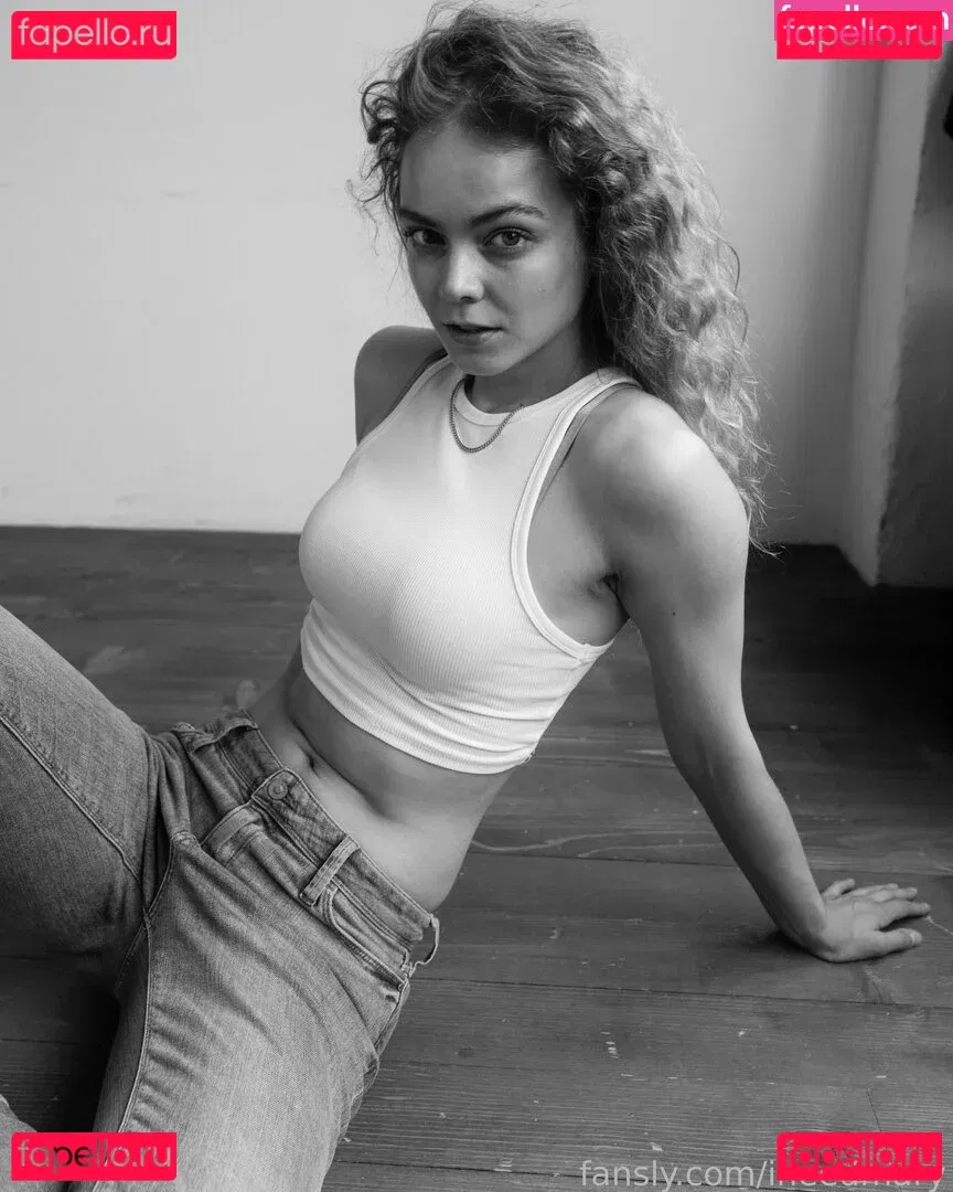 ineedmary Onlyfans Photo Gallery 