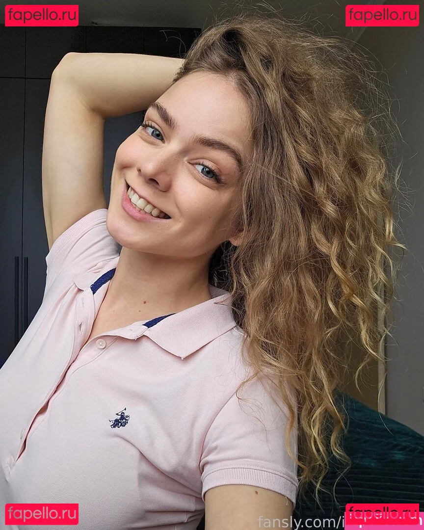 ineedmary Onlyfans Photo Gallery 