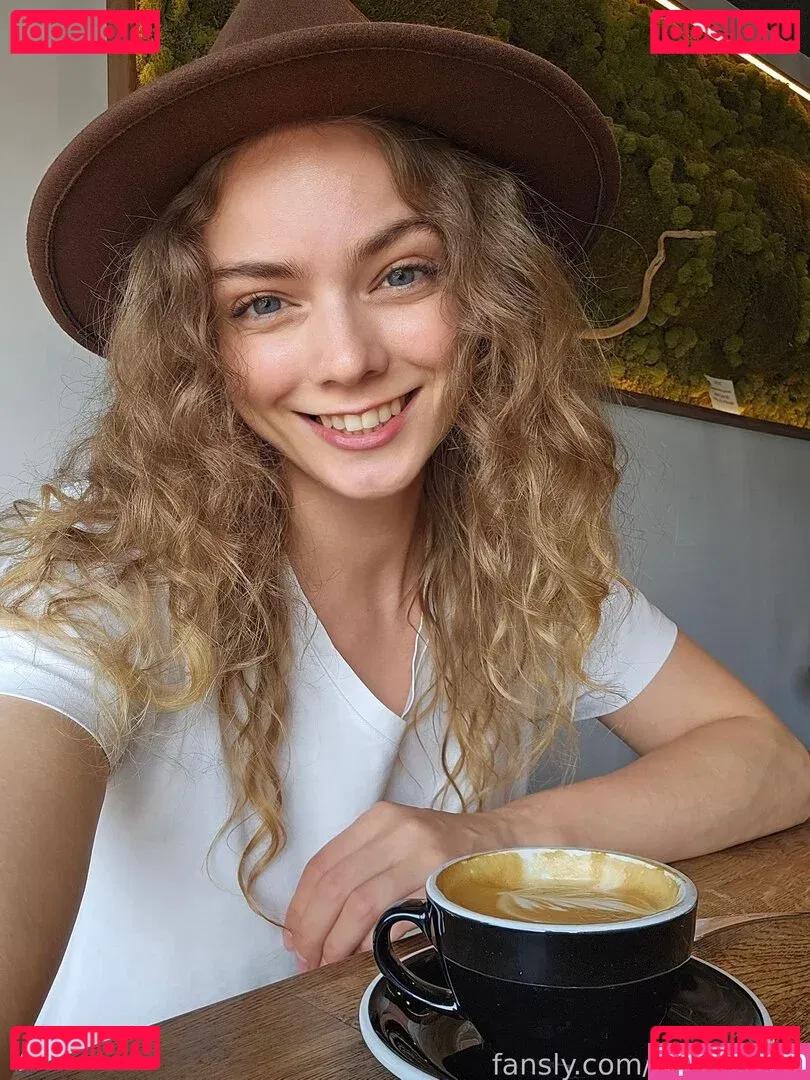 ineedmary Onlyfans Photo Gallery 