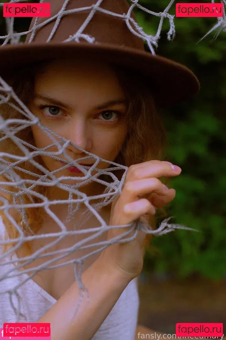 ineedmary Onlyfans Photo Gallery 