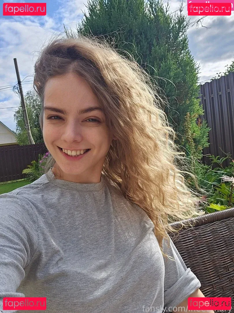 ineedmary Onlyfans Photo Gallery 