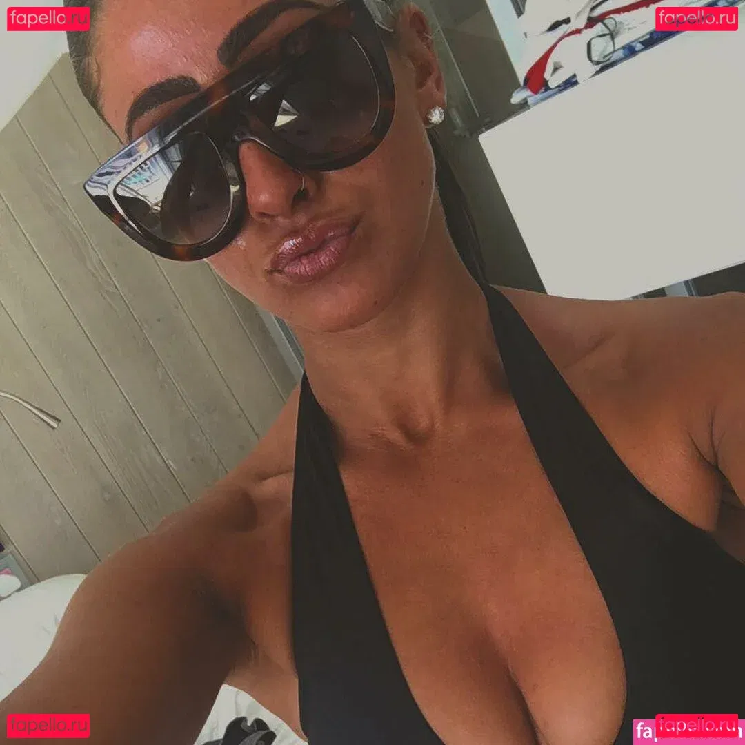 Gayle Johnstone Onlyfans Photo Gallery 