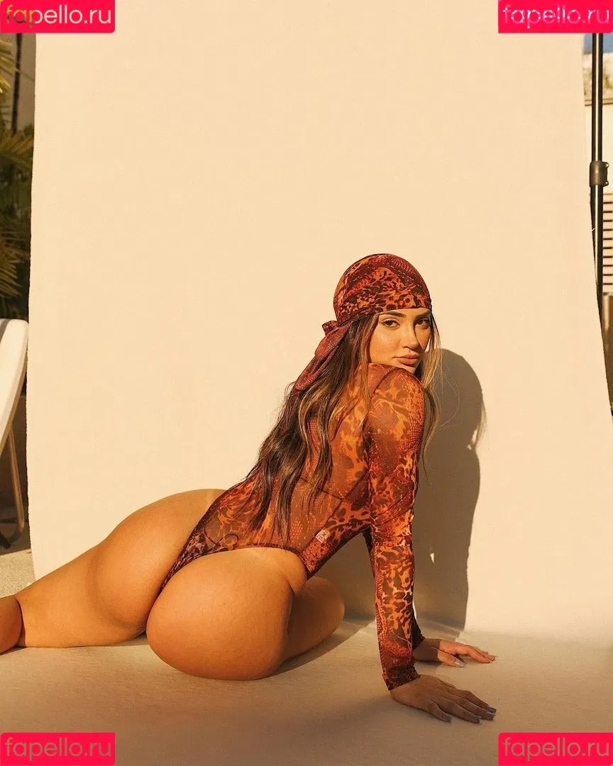 Taina Costa Onlyfans Photo Gallery 
