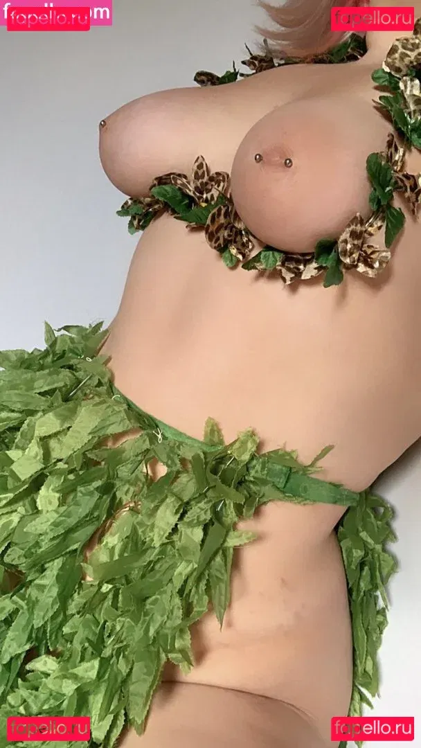 Isabela Isaadolas Onlyfans Photo Gallery 