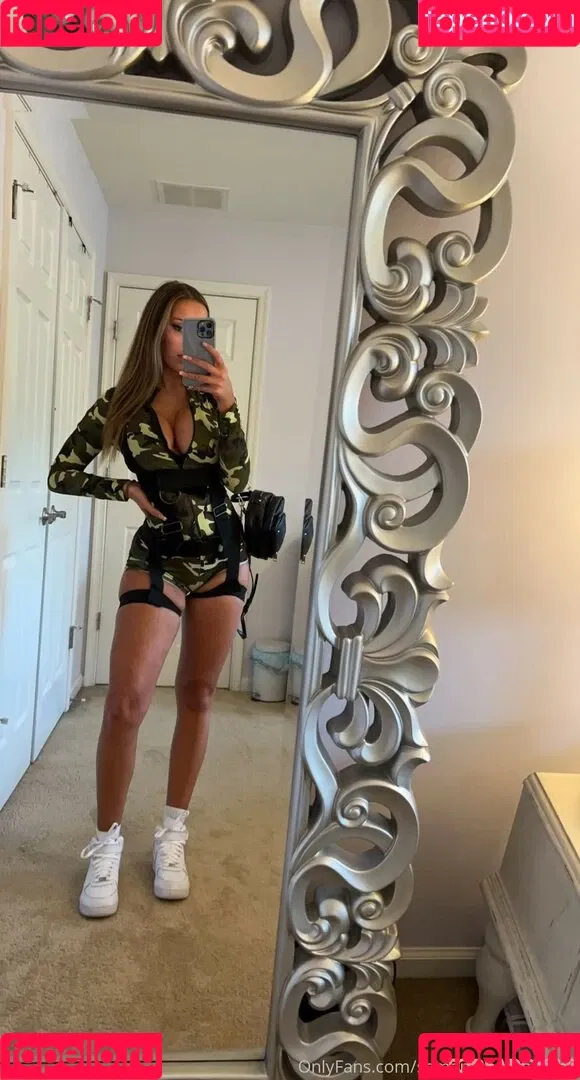 Samantha Onlyfans Photo Gallery 