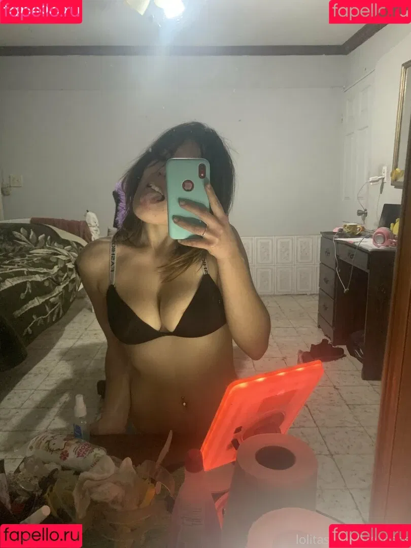 lolitakiwis Onlyfans Photo Gallery 