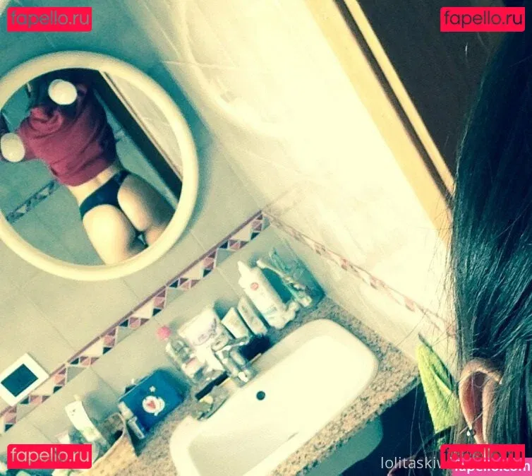 lolitakiwis Onlyfans Photo Gallery 