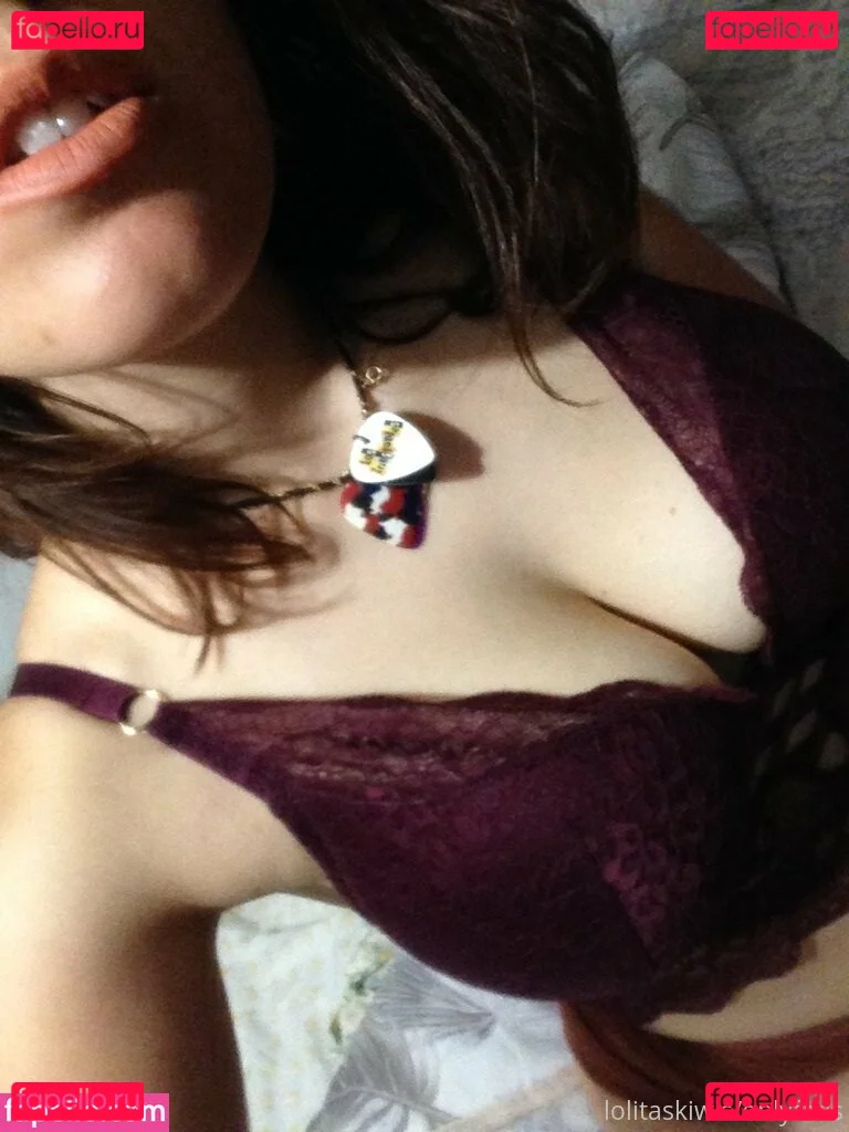 lolitakiwis Onlyfans Photo Gallery 