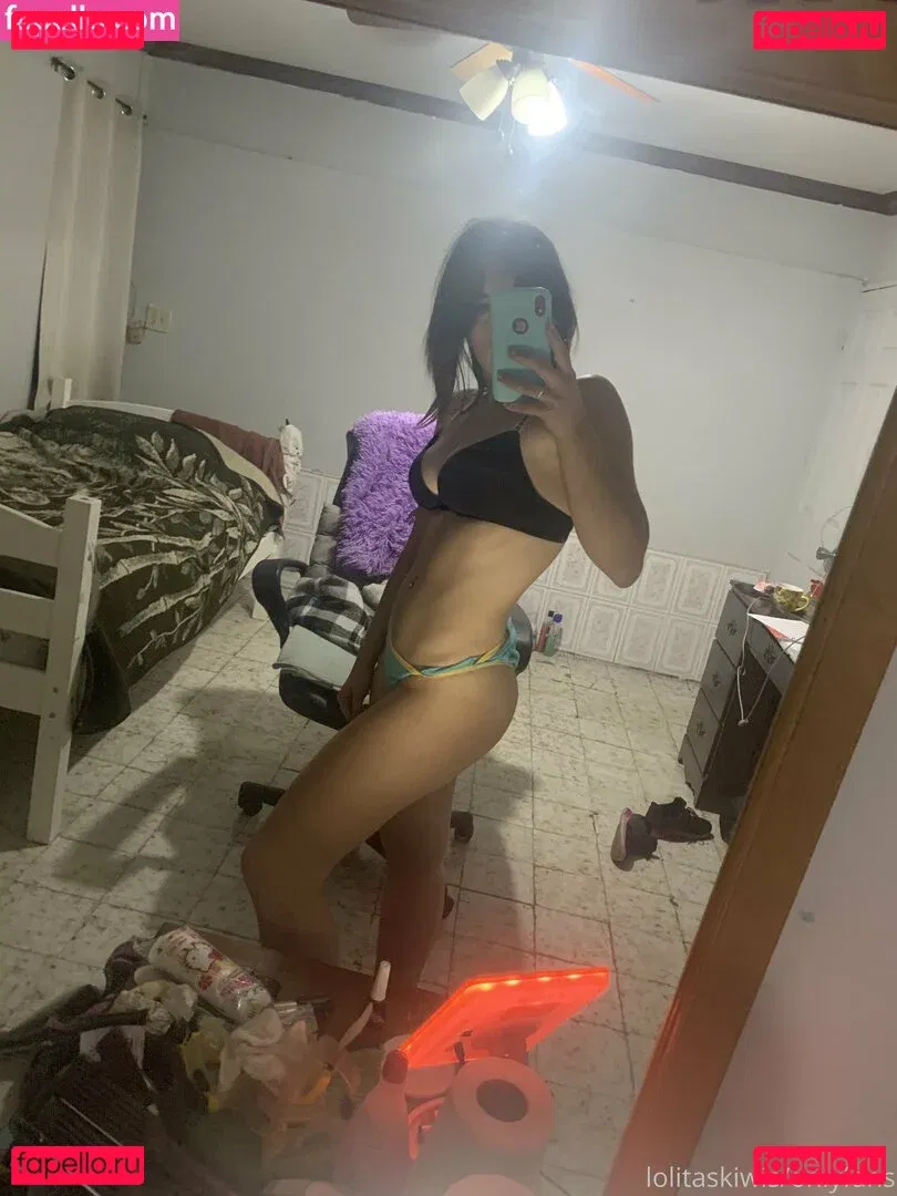 lolitakiwis Onlyfans Photo Gallery 