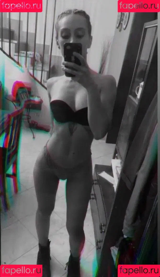 MidoriShake Onlyfans Photo Gallery 