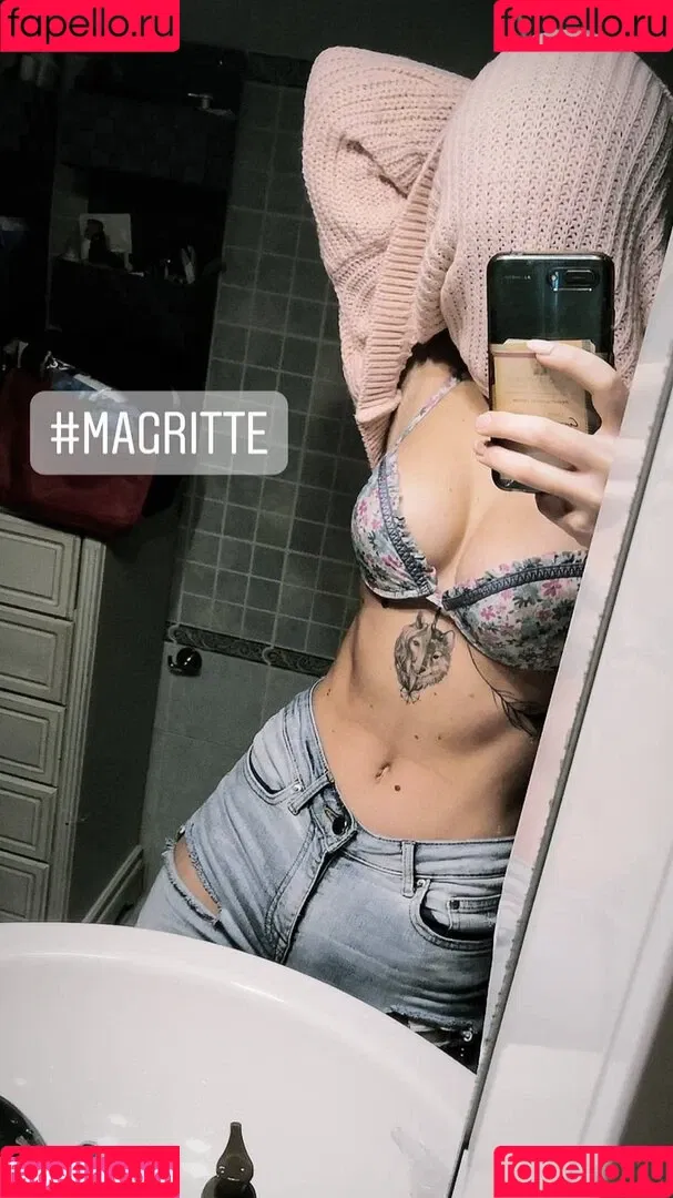 MidoriShake Onlyfans Photo Gallery 