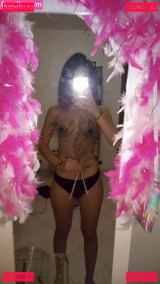 MidoriShake Onlyfans Photo Gallery 