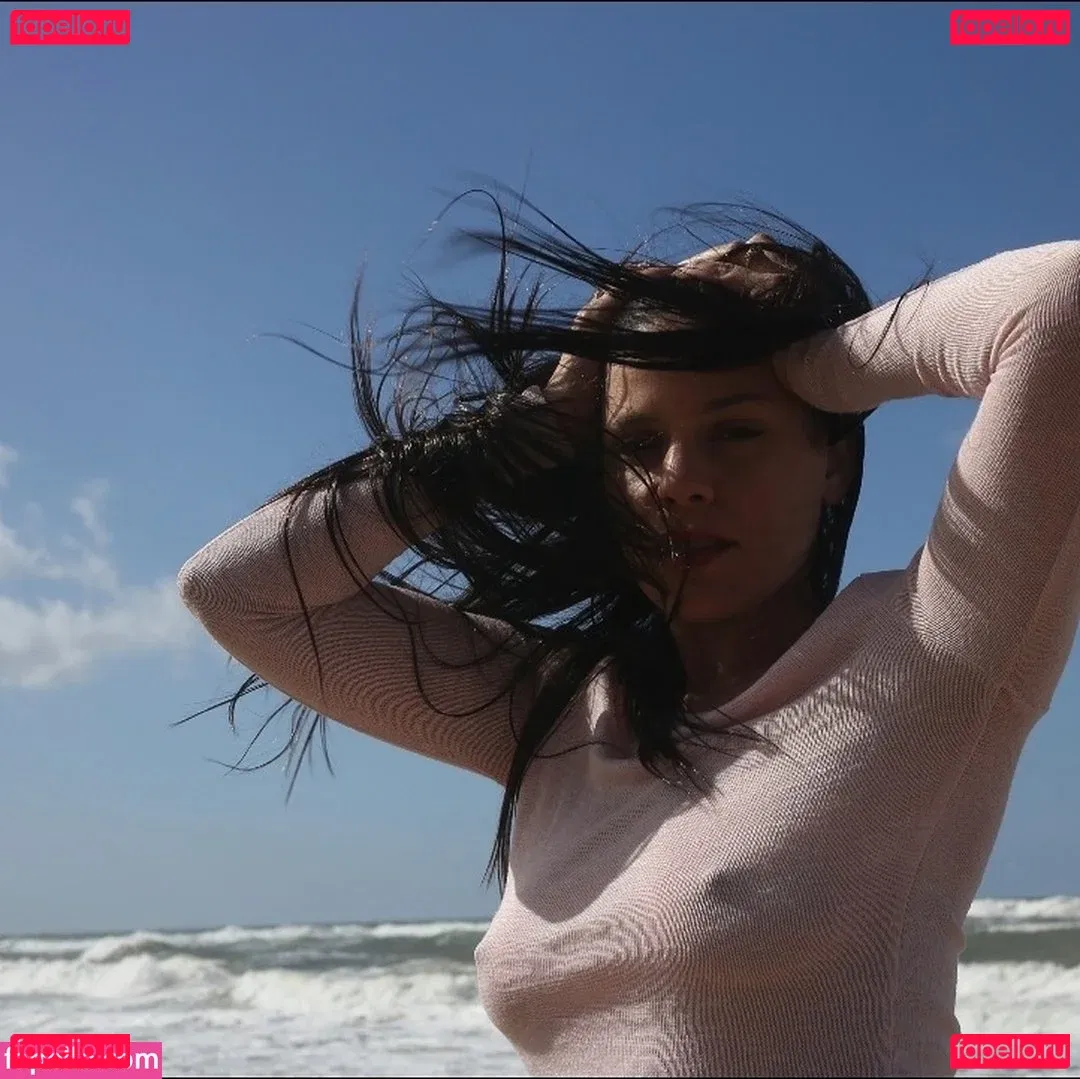 nia.li Onlyfans Photo Gallery 