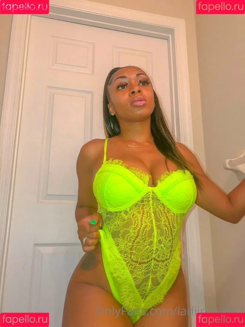 bodyonrose Onlyfans Photo Gallery 