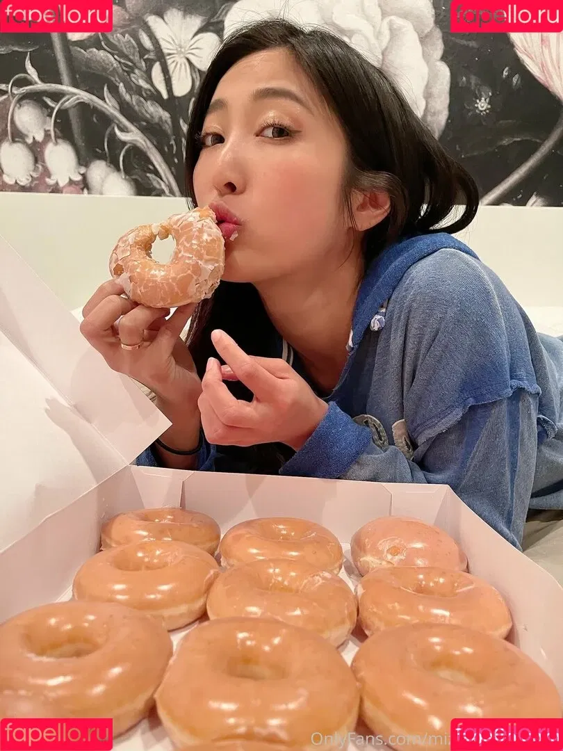 Mizukawasumire Onlyfans Photo Gallery 