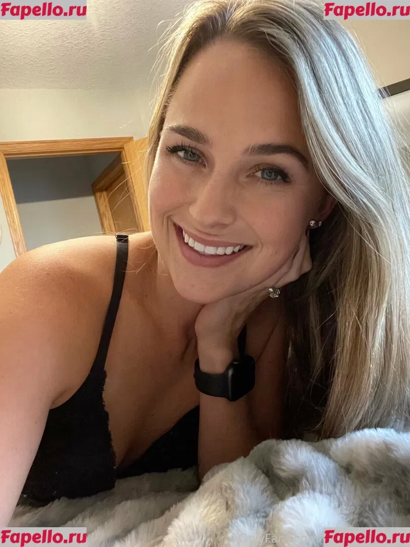 miranda_marie Onlyfans Photo Gallery 