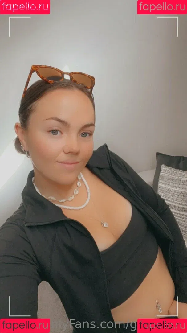 g.r.aceee Onlyfans Photo Gallery 