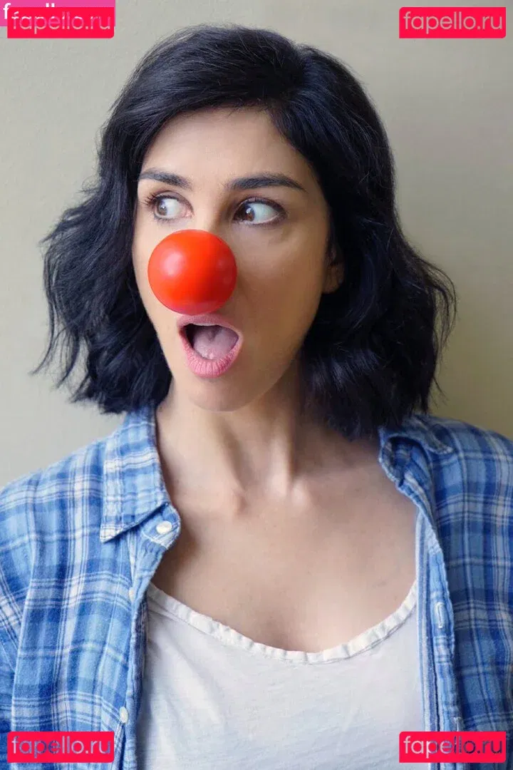 Sarah Silverman Onlyfans Photo Gallery 