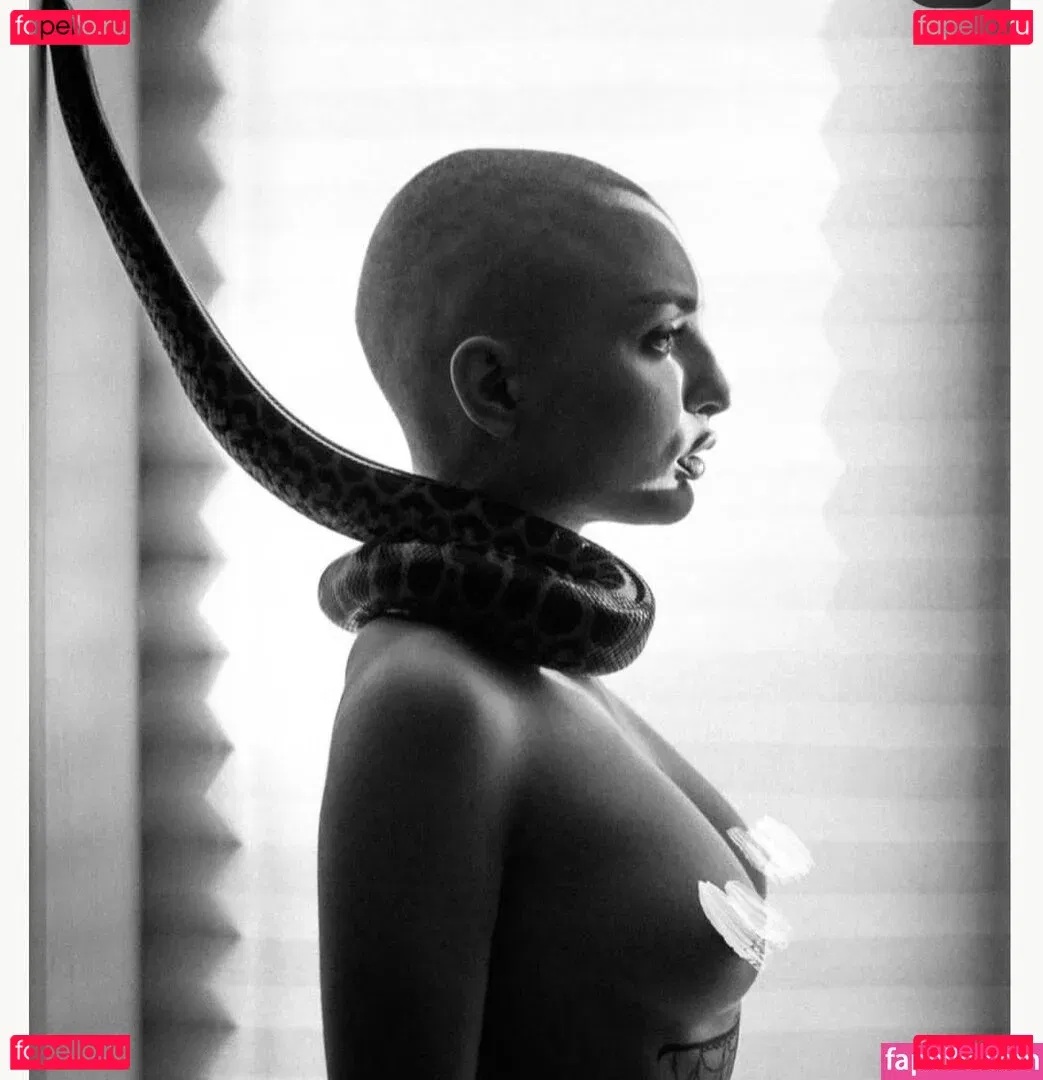 Pelageialynx Onlyfans Photo Gallery 