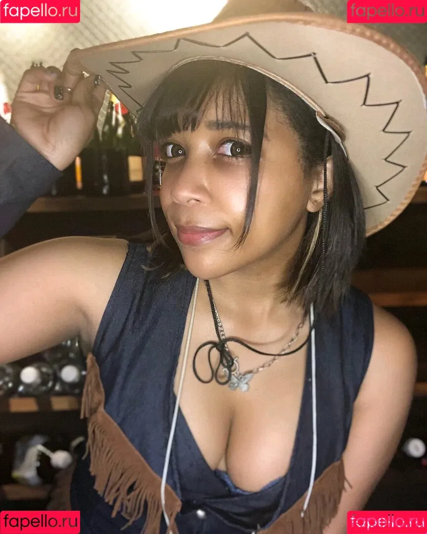 Arijapan Onlyfans Photo Gallery 