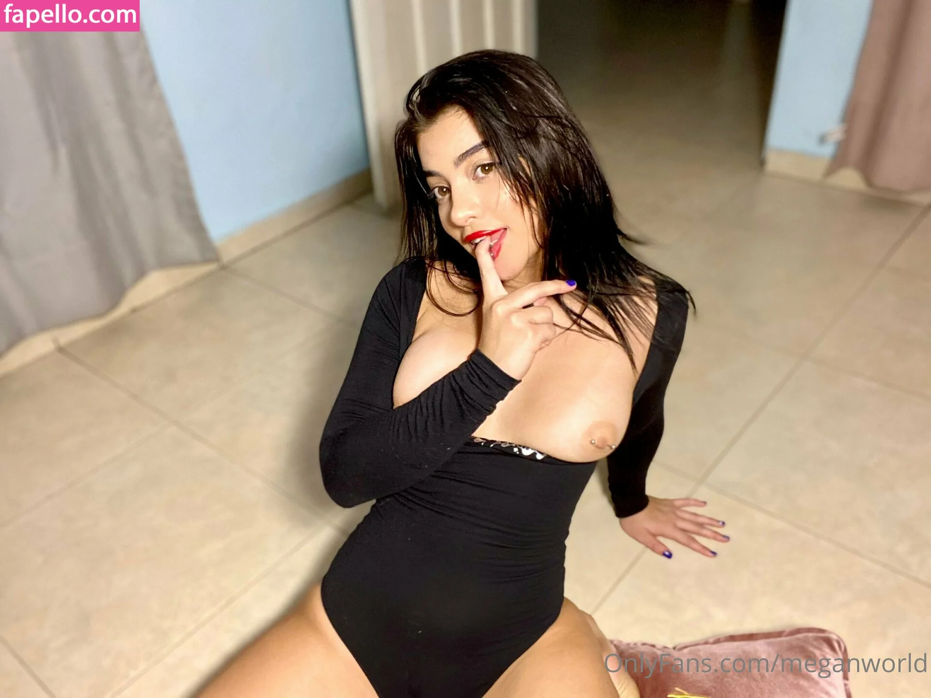 meganworld Onlyfans Photo Gallery 