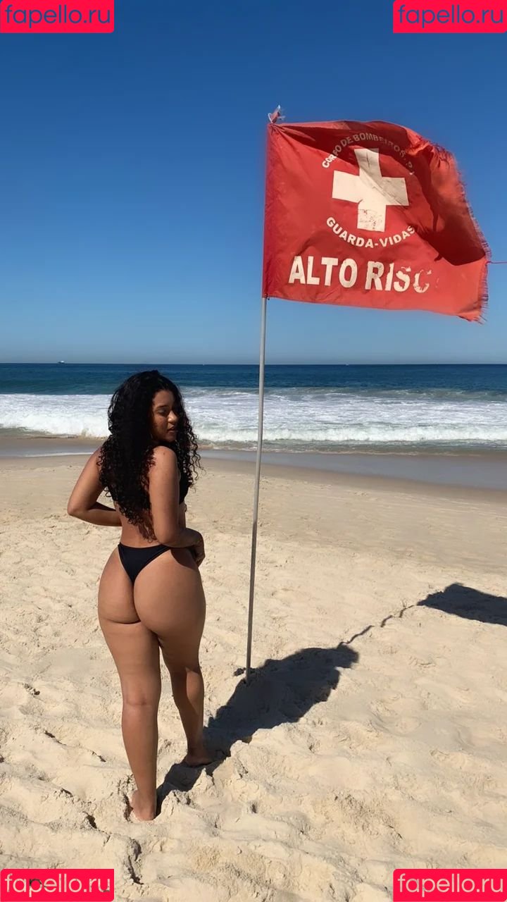 Giovanna Santos Onlyfans Photo Gallery 