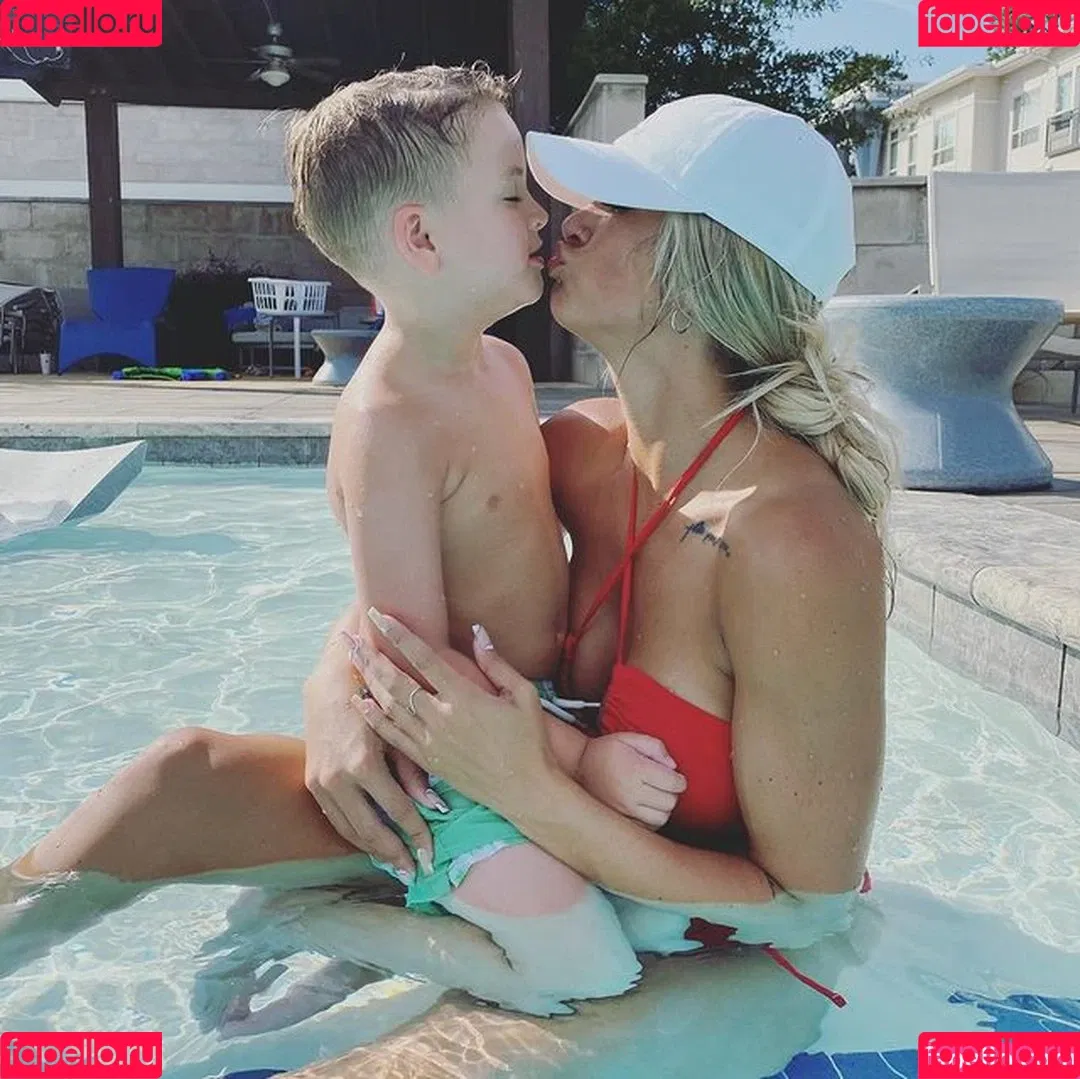Kayla Lynne Hilton Onlyfans Photo Gallery 