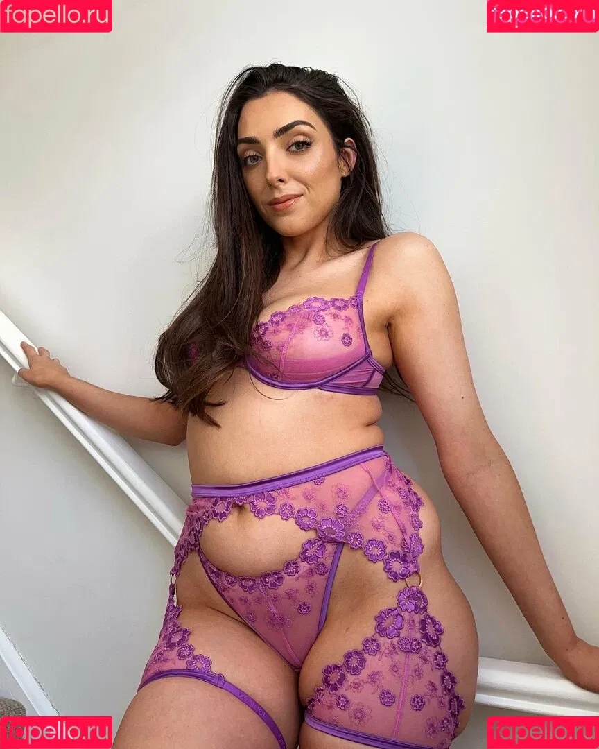 Nelly London Onlyfans Photo Gallery 