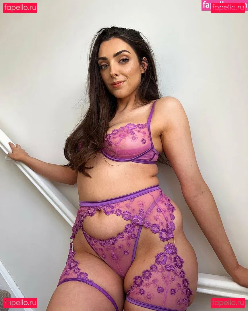 Nelly London Onlyfans Photo Gallery 