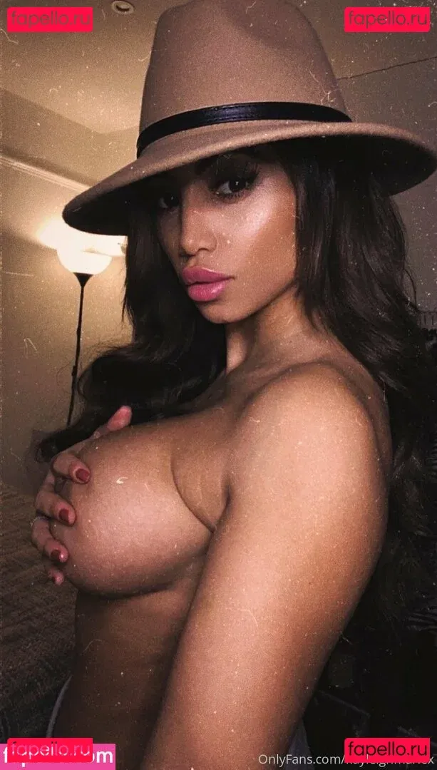 Kayleigh Morris Onlyfans Photo Gallery 