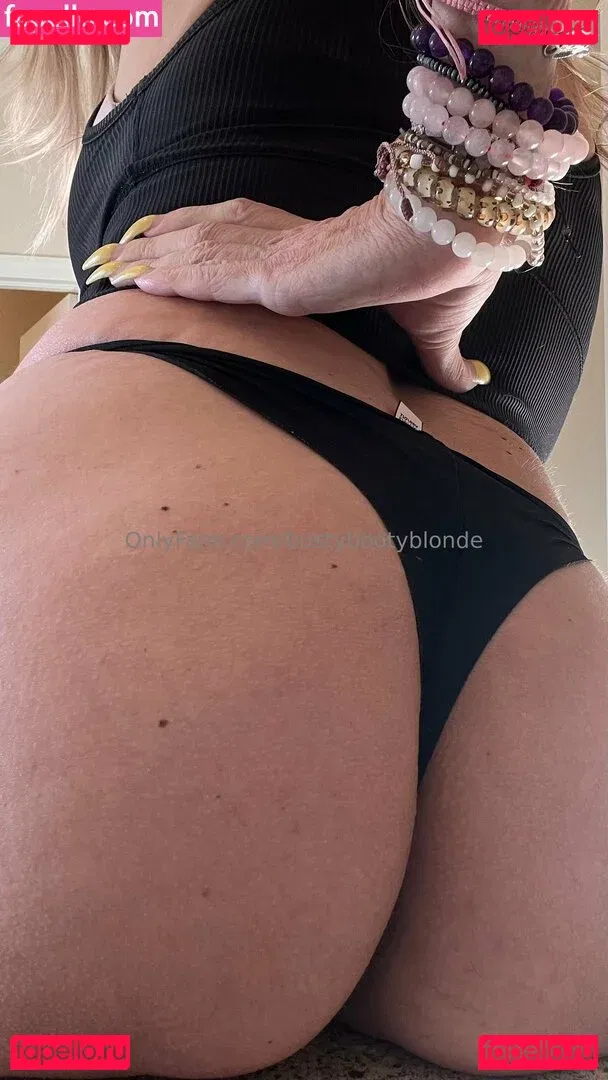 bustybootyblonde Onlyfans Photo Gallery 